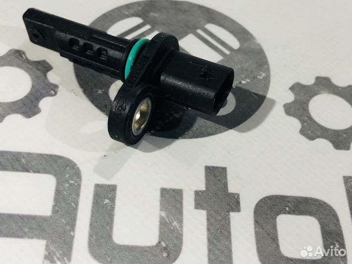 Датчик ABS задний Mercedes W213 A2139053703