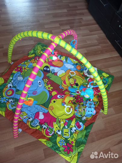 Развивающийся коврик