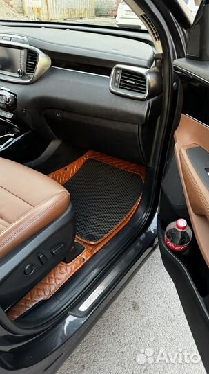 Автомобильные коврики премиум