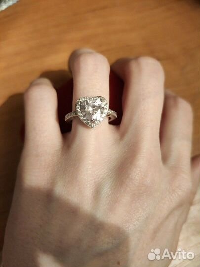 Кольцо сердце серебряное 15,5 р. Sunlight