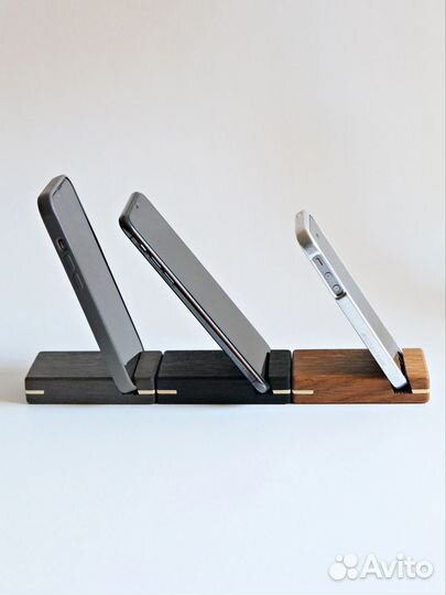 Подставка для телефона из дуба