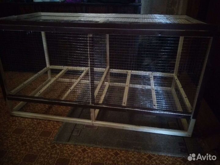 Клетка, вольер
