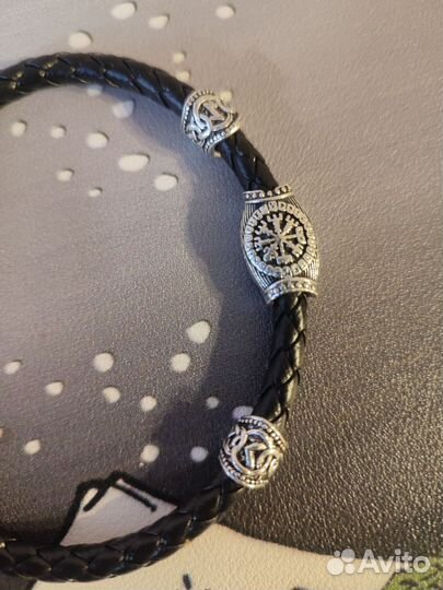 Браслет мужской с рунами