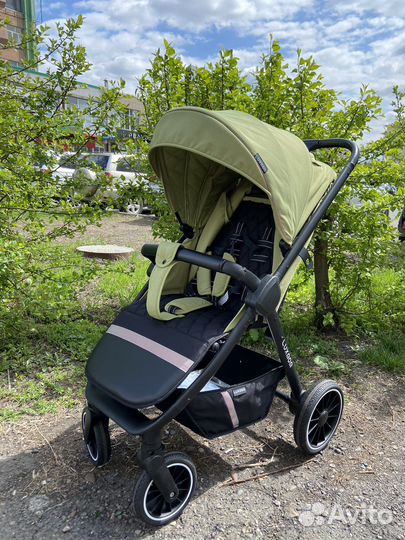 Прогулочная коляска luxmom 720