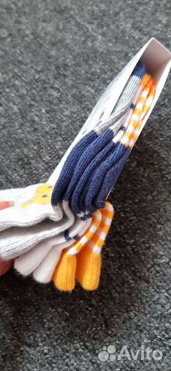 Новые носки для малыша