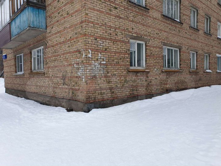 4-к. квартира, 61 м², 1/5 эт.