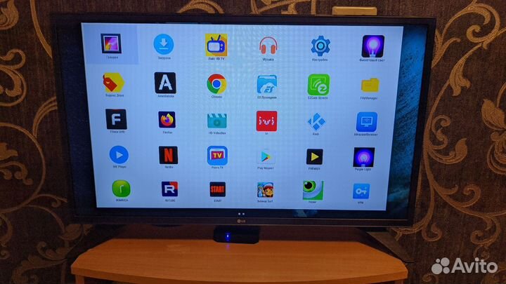 Телевизор LG 32LH530V