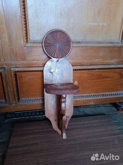 Полка настенная для цветов