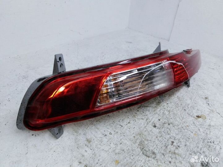Фонарь задний в бампер левый Kia Sportage 3 SL