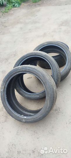 Yokohama BluEarth RV-02 245/40 R19 98W