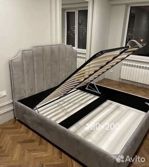 Кровать двухспальная