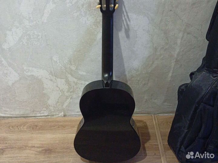 Классическая гитара yamaha c40 чёрная с чехлом