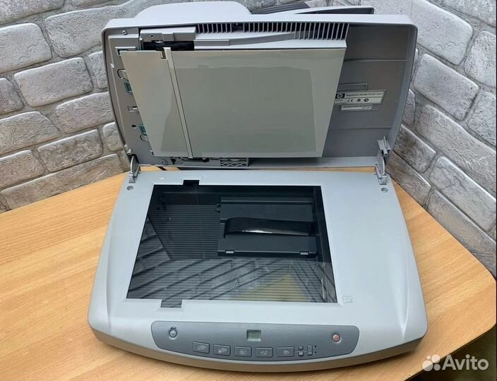 Сканер HP ScanJet 5590, A4, апд, USB, 2400x2400dpi