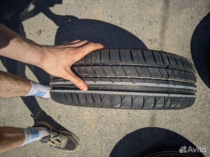 Viatti Strada Asimmetrico V-130 175/70 R13 82H