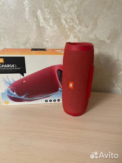 Портативная колонка JBL Charge 3