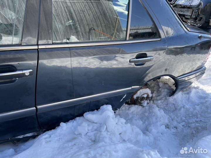 Двери на w202