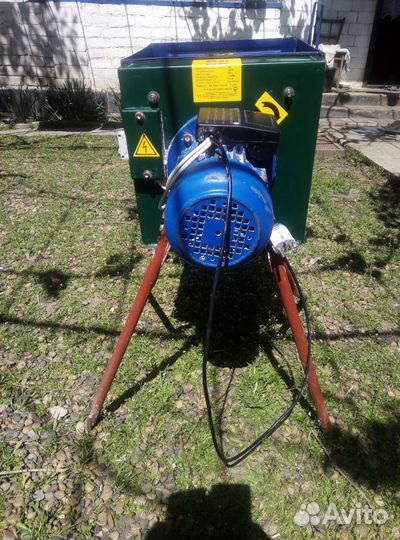 Зернодробилка