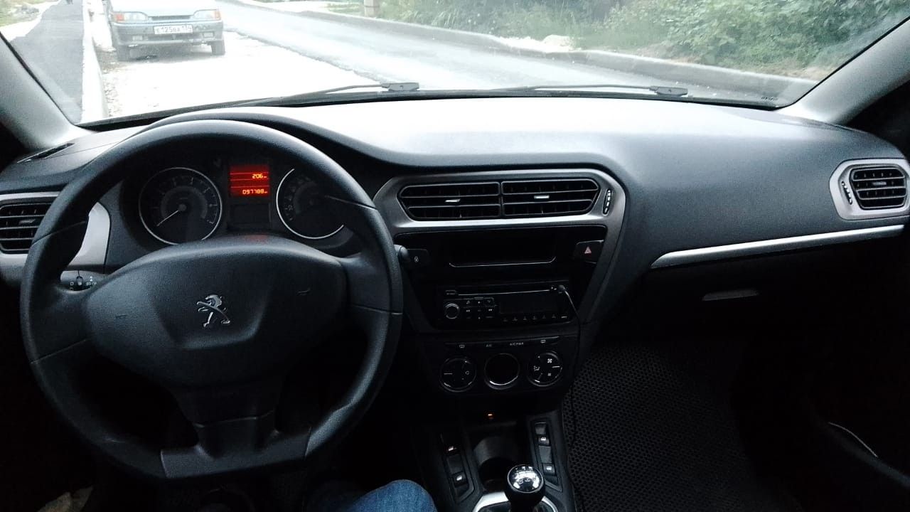 Peugeot 301: фото владельца