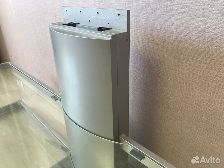 Стеклянная тумба