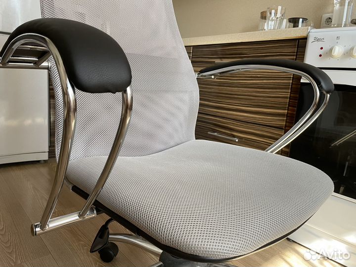 Компьютерное кресло