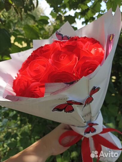 Букет красных роз