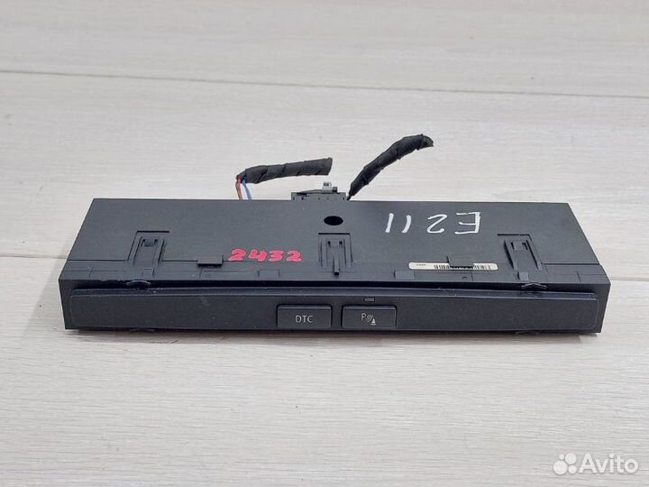 Кнопка антипробуксовочной системы Bmw 5 - Series