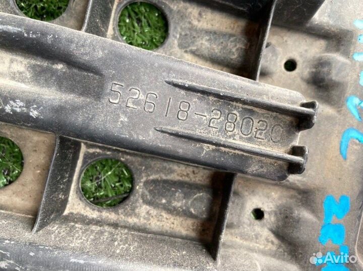 Защита двигателя Toyota Voxy ZRR70