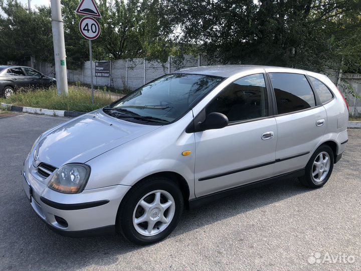 Nissan Tino, 2000