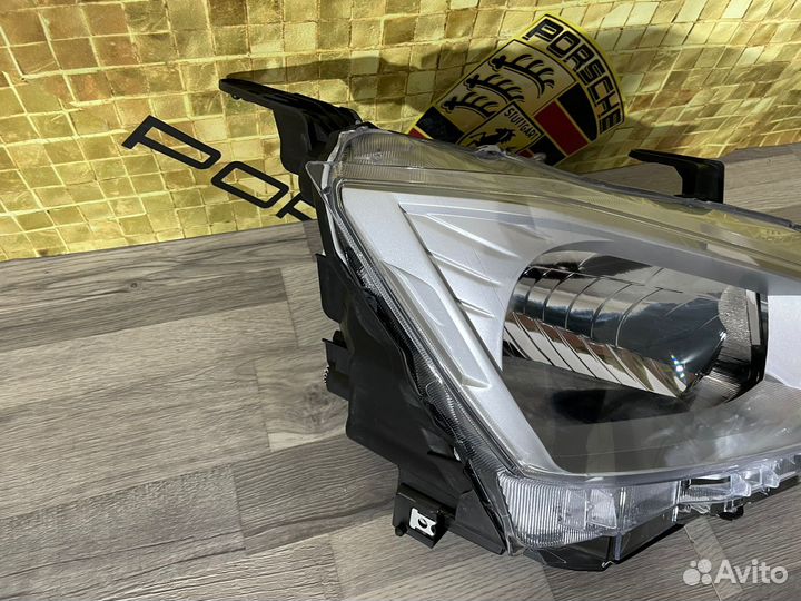 Фара передняя правая Isuzu D-Max 2020+ RG01