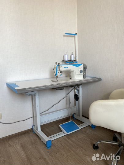 Швейная машина jack f4