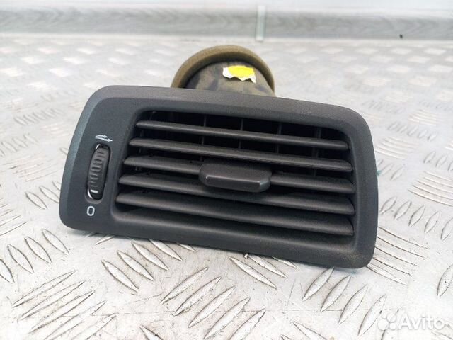 Дефлектор воздушный Volvo Xc70 2.5 B5254T 209Л.С