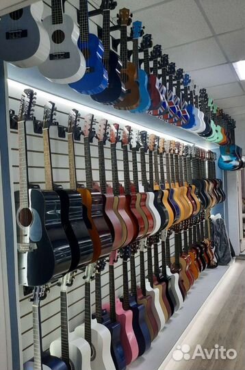 Гитары и Укулеле большой выбор