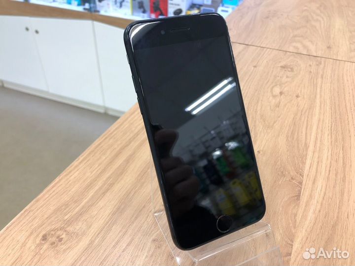 iPhone 7, 32 ГБ