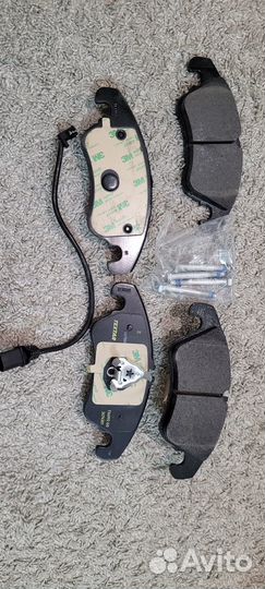 Колодки тормозные передние Textar