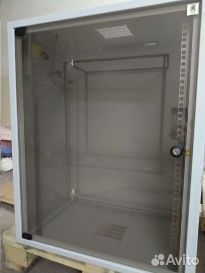 Шкаф телекоммуникационный/серверный настенный 19