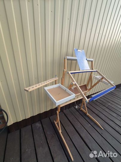 Напольный станок для вышивания