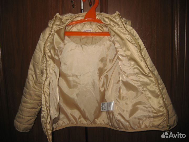 Куртка на девочку