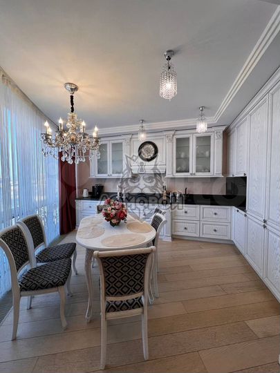 2-к. квартира, 80 м², 12/19 эт.