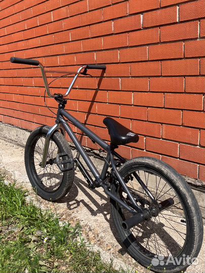Mongoose legion L60 BMX