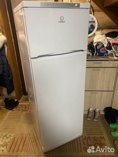 Холодильник indesit как новый
