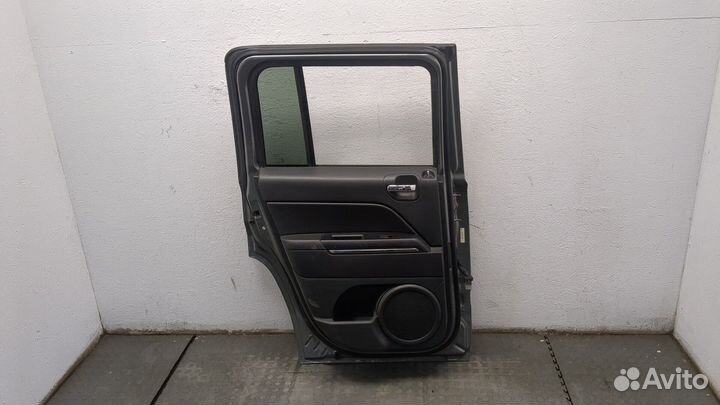 Дверь боковая левая задняя Jeep Patriot 2010, 2011