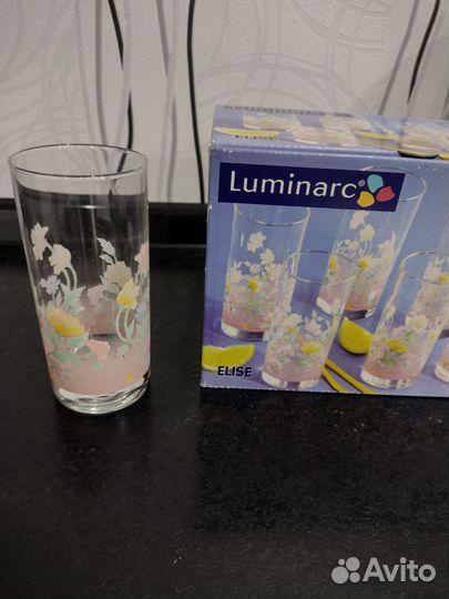 Бокалы для шампанского, стаканы