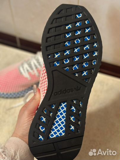 Кроссовки adidas deerupt