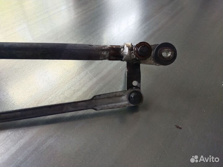 Трапеция дворников лобового стекла Ленд Ровер