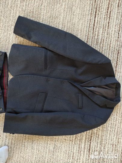 Продам школьный костюм на мальчика