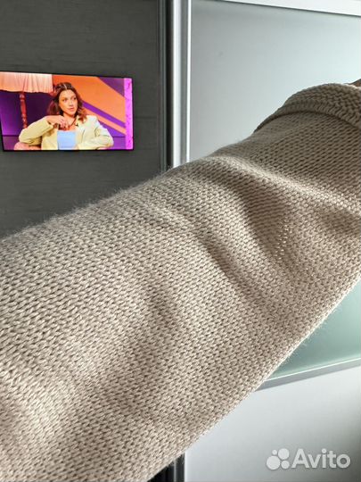 Платье свитер бежевое