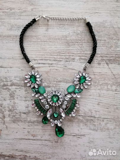 Колье ожерелье бижутерия