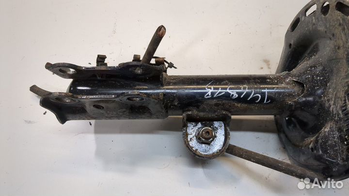 Амортизатор подвески Toyota RAV 4, 2006