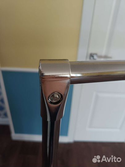 Вешалка напольная