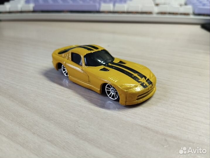 Hot wheels машинки